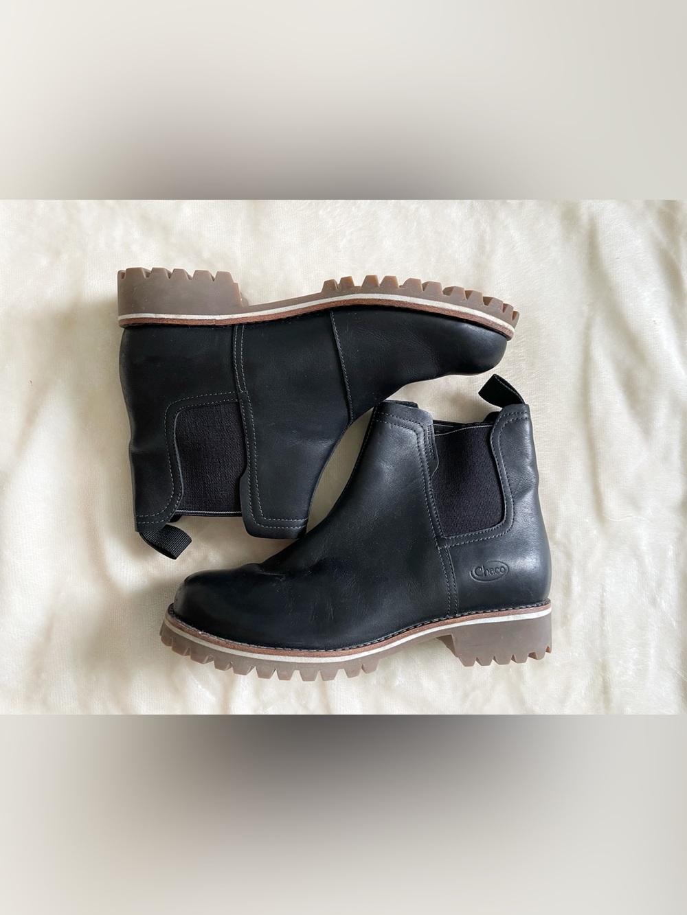 CHACO Chelsea Boots Black Size 7